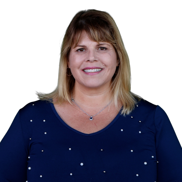 Rachael Clausen headshot
