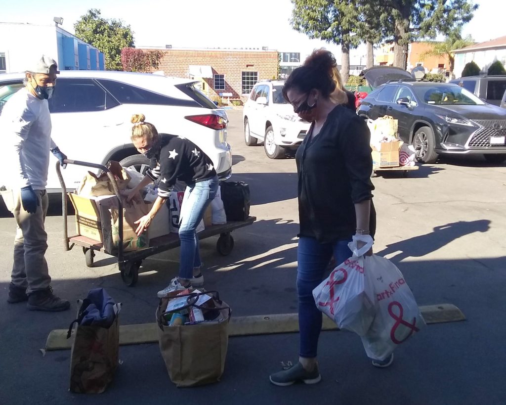 LA community food drive thanksgiving