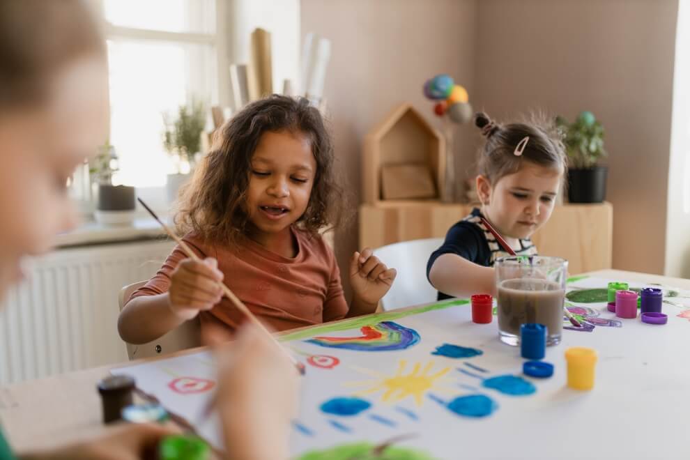 Pintando niños